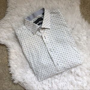 🚨LAST DAY!🚨Men’s patterned button down